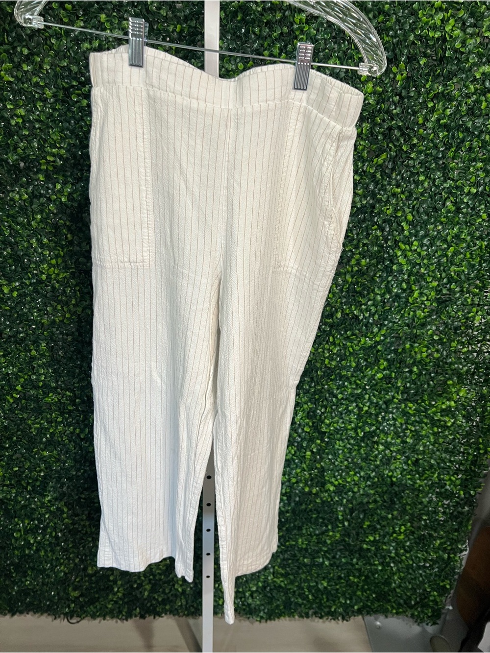 Jules & Leopold Cream Ribbed Knit Capris